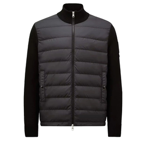 Chaqueta Acolchada de Invierno de Buena Calidad, Cálida y Moderna, con Cuello Alto, Logotipo Frontal, Corte Ajustado, Lisa - Product Image 1
