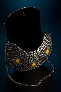 Fashion Embroidered Mosaic <b>Clutch</b> Bag With Colorful Heart Pattern Custom Shape <b>Silver</b> Metal Chain Strap - Product Image 3