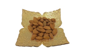 Tazón de Metal Pulido Minimalista Ecológico Chapado en Oro de 24 Quilates para Servir Frutos Secos o para Regalar - Product Image 6