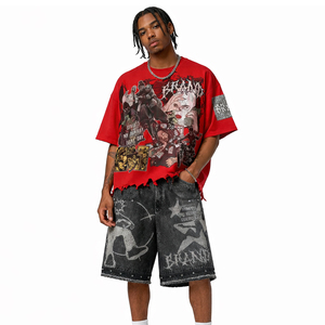 ชุดเสื้อยืดกราฟิกสตรีทแวร์ผู้ชายแบบกำหนดเองและกางเกงยีนส์ขาสั้น ชุดเซ็ตสองชิ้นลายพิมพ์สไตล์เมือง ดีไซน์ขาดๆ แบบโอเวอร์ไซส์ สำหรับฤดูร้อน - Product Image 3