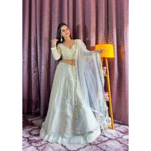 Ropa de fiesta india y pakistaní de diseñador Lehenga Choli con Secuencia y trabajo de hilo - Product Image 6