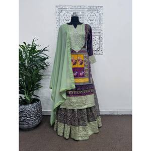 Ensemble de costume de soirée en mousseline de soie avec broderies et sequins lourds - Product Image 4