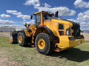 รถตักล้อยาง Volvo L180H ปี 2014 มือสอง พร้อมเครื่องยนต์ ปั๊มเกียร์ และระบบยกน้ำหนัก 300 ตัน - Product Image 4