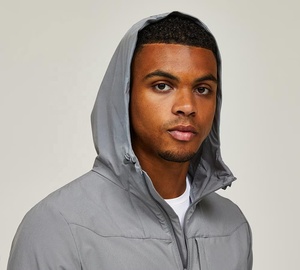 Veste coupe-vent imperméable à capuche pour homme, respirante, séchage rapide, fermeture éclair, service OEM, logo personnalisé, vêtements de sport pour la course à pied et la randonnée en plein air - Product Image 5