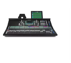 Mezclador Digital SQ-7 de 48 Canales / 36 Buses con Estuche CG01A2L, Hecho en EE. UU., Garantía de 3 Meses a 1 Año - Product Image 1