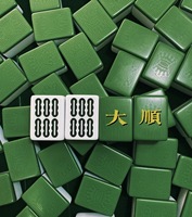 Table de poker Texas de luxe rectangulaire personnalisée avec tuiles de mahjong, nouveau design, pour jeux de casino, avec piédestal en acier inoxydable 304