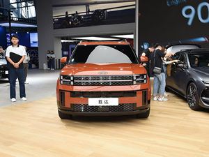 Vehículos Usados a Precio Económico, Ben-z EQE SUV de 5 Puertas y 5 Asientos, SUV Eléctrico Mediano-Grande - Product Image 2