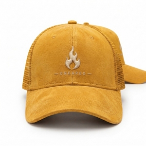 Casquette de baseball pour homme jaune moutarde, style trucker, avec logo One Apex brodé, en coton, dos en maille, réglable, style streetwear décontracté - Product Image 2