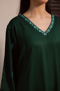 Kurta décontractée pour femme en coton brodé vert, coupe ample traditionnelle, style ethnique indien pakistanais, idéale pour les fêtes et mariages, toutes saisons, livraison rapide - Product Image 6