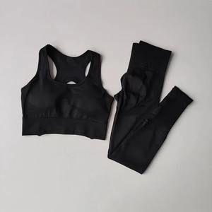 Conjunto Deportivo de Lana con Botones Estilo Vintage para Mujer, Sobre la Rodilla, con Bra Deportivo y Pantalones Cortos para Entrenamiento de Verano - Product Image 3