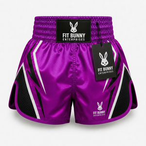 Shorts de boxe Muay Thai de haute qualité, conçus avec un tissu à séchage rapide, une taille élastique et une coupe athlétique pour des performances optimales. - Product Image 6