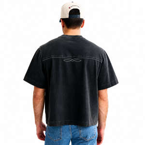 T-shirt décontracté pour homme en coton noir délavé, col rond, manches courtes, coupe classique, design uni, style jersey tricoté - Product Image 2