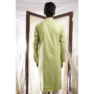 STUDIO-N Kurta en coton traditionnel indien mi-long pour homme, style bohème, à séchage rapide, idéal pour les fêtes et les tenues décontractées - Product Image 4