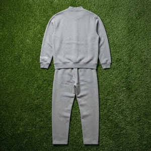 Conjunto Deportivo de Dos Piezas para Hombre, Sudadera Gris con Cuello Redondo y Pantalones Jogger, Ropa Casual para Calle y Estar en Casa - Product Image 5