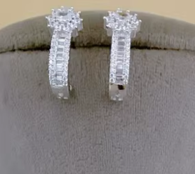 Collier de luxe en zircon argenté de belle qualité avec boucles d'oreilles pour mariage, fiançailles, tenue de fête pour femmes - Product Image 2