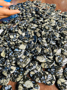 Cuarzo 100% Natural Que Sera Jasper Cabochon de Alta Calidad, Formas Mixtas de 20-40mm, Piedras Preciosas Sueltas Certificadas por Terceros para Joyería - Product Image 4