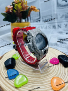 Montre de luxe en argent 925 sertie de moissanite, avec lunette pavée et bracelet rouge, un bijou affirmé - Product Image 2