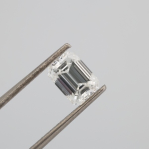 Diamante Ético de Corte Esmeralda de 0.85 Ct, Color D, Claridad IF, Diamante LGD HPHT, Documentado por IGI, Elegante para Joyería Personalizada al por Mayor - Product Image 1