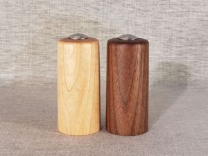 Handmade Natural Wooden Salt And <b>Pepper</b> Shaker Pair For Restaurant Kitchen Cooking And Home Decor - Product Image 1