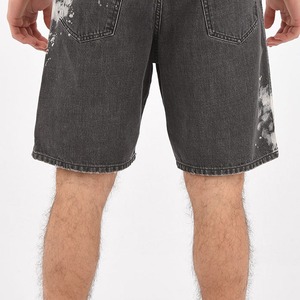 Shorts en jean pour homme à taille mi-haute, délavés à l'acide, avec patch brodé personnalisé, effet usé, style streetwear vintage et design graphique hip-hop - Product Image 3