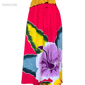 Jupe en rayonne peinte à la main Nouveau design Floral fabriqué à Bali de haute qualité pour les femmes - Product Image 2