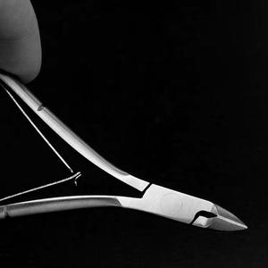 Professional Stainless Steel <b>Nail</b> Clipper Curved Blade Sharp Tip Wide Jaw Opening For Finger Adult Simple Style <b>Nail</b> <b>Tool</b> - Product Image 2