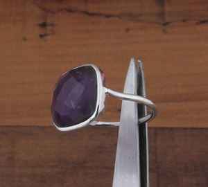 Bague de luxe en améthyste violette naturelle sertie en bélière, argent sterling 925 massif, pierre précieuse taille brillant, bijoux fins pour femme, pour les fêtes - Product Image 2