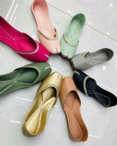 Trending Women Khussa Fashion Pumps Handmade Embroidered Pakistani Traditional Flats Comfortable Party Footwear OEM ODM - Product Image 6