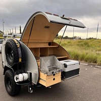 Remorque de camping tout-terrain robuste, légère, avec cuisine extérieure pour les voyages de camping en plein air
