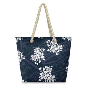 กระเป๋าถือสตรีลายโพลินีเซียฮิบิสคัส POD Dropship กระเป๋าชายหาดคลาสสิกสำหรับสุภาพสตรี - Product Image 1