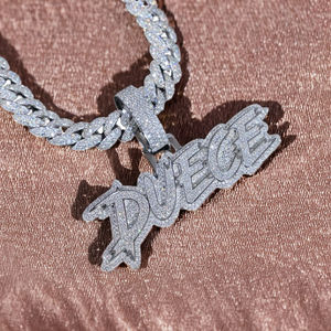 Collier personnalisé en argent 925 pour enfants, plaqué or rose, entièrement serti de lettres, pendentif baguette en moissanite, collier brillant pour les fêtes - Product Image 4
