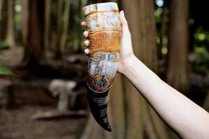 Corne à boire médiévale nordique viking avec support et étui en cuir, corne à boire authentique, corne à boire de qualité supérieure pour bière et vin - Product Image 2