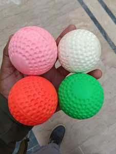 Balle de cricket professionnelle d'entraînement extérieur, personnalisable, en caoutchouc PU souple, légère, durable et ambidextre, de haute qualité usine - Product Image 5