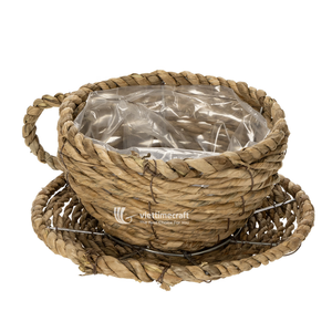 Pot à plantes en osier en forme de tasse à café avec poignée et plateau pour la décoration de jardin - Product Image 1