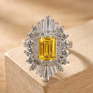 Anillo de Compromiso con Halo de Diamantes Amarillos Corte Esmeralda, Anillo de Boda con Diseño de Copo de Nieve, Joyería Fina de Platino, Regalo para Ella, Anillo de Aniversario - Product Image 2