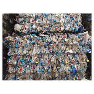 Fournisseur en gros de déchets de bouteilles PET usagées pour la fabrication de flocons, fibres et feuilles de PET recyclé - Product Image 3