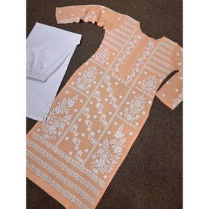 ชุดเสื้อปักลายสวยงามสำหรับผู้หญิงและกางเกงพลัสโซ พร้อมงานปักด้วยด้าย - Product Image 2