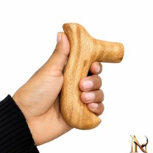 Cuchillo Ecológico con Mango de Madera Pulido, Rústico, de Forma Natural, Duradero y con Agarre Antideslizante - Product Image 1