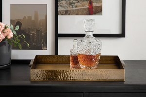 Plateau de service traditionnel indien en aluminium pour la maison, l'hôtel, les cérémonies, avec une finition artisanale raffinée. - Product Image 3