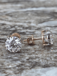Pendientes de Diamantes Cultivados en Laboratorio, Redondos, 4.65 Ct, Oro, Clásicos, con Engaste de Puntas, Estilo Solitario, Joyería Fina, Regalo de Lujo para Mujer - Product Image 3