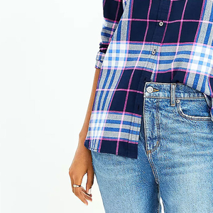 Chemises en flanelle pour femmes, design uni décontracté, chemises à boutons, manches longues, coupe régulière de qualité supérieure, logo sur le devant, 100% coton, respectueuses de l'environnement - Product Image 3