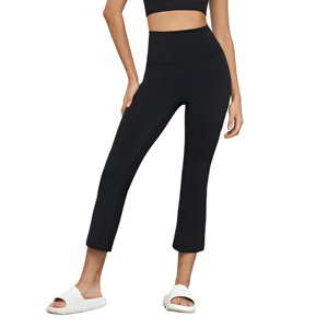 Leggings de yoga taille haute mi-mollet noirs unis en Spandex et Polyester avec taille élastique, pantalon de sport pour femme, tenue d'entraînement - Product Image 1