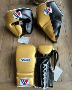 Ensembles de boxe personnalisés en cuir de vachette véritable Winning Pro Punching, haute qualité, avec sangle de poignet réglable et impression sérigraphiée - Product Image 3
