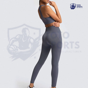 Conjunto Deportivo de Yoga para Mujer, Elegante, de Alta Calidad, Cómodo, de Tela Delgada, de Alto Rendimiento, Ligero y Transpirable - Product Image 3