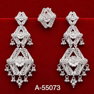 Pendientes con forma de flor chapados en oro de 24 quilates con coral y perlas de imitación para mujer, estilo de lujo para fiesta, A-55070 - Product Image 4