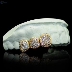 Dientes postizos VVS con diamantes cultivados en laboratorio, 3 piezas, oro blanco macizo de 14K, joyería dental personalizada para hombres - Product Image 6