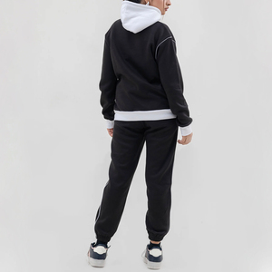Ensemble de survêtements pour femmes 2 pièces personnalisés, très demandés, avec sweat à capuche et pantalon de jogging, pour l'hiver - Product Image 2