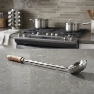Cucharón de Acero Inoxidable con Mango Largo de Madera |   Cuchara Profunda para Servir Sopa, Gravy, Curry, Leche, Utensilio de Cocina - Product Image 4