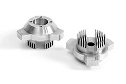 Dissipateur thermique / Boîtier de refroidissement à ailettes utilisé pour la dissipation thermique - Product Image 2