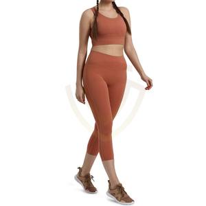 สินค้ามาใหม่ ขายส่ง ชุดออกกำลังกายกลางแจ้งสำหรับผู้หญิง พิมพ์โลโก้ได้ตามต้องการ ชุดบราและเลกกิ้งสำหรับผู้หญิงแบบสั่งทำพิเศษ - Product Image 4